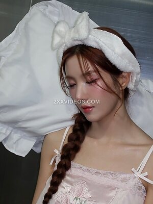Kwon Eunbi photo