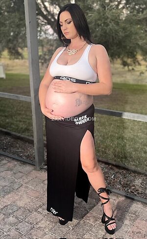 Lady Anaconda photo