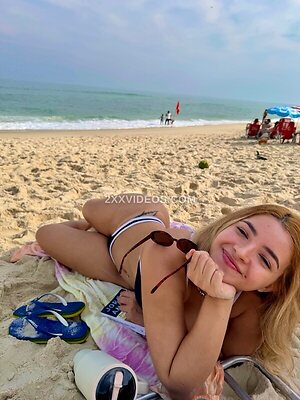 Larissa Esther Nude Leaked Photo #10