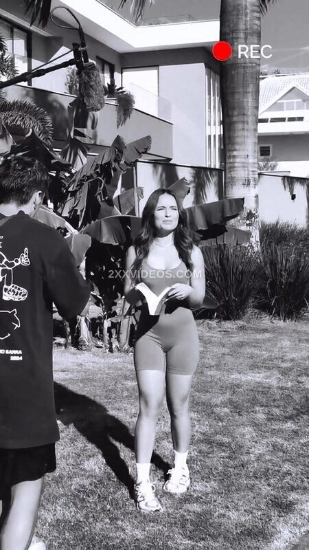 Larissa Manoela photo