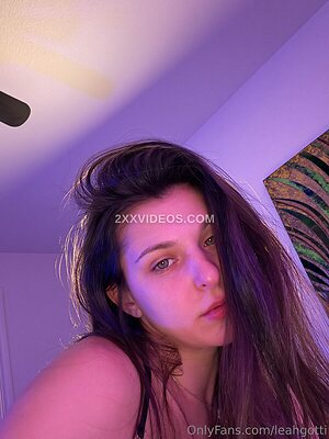 Leah Gotti photo