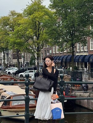 Lia photo
