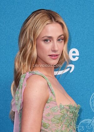 Lili Reinhart