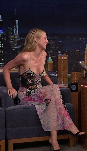 Lili Reinhart Nude Leaked Photo #135