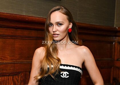 Lily-Rose Depp photo