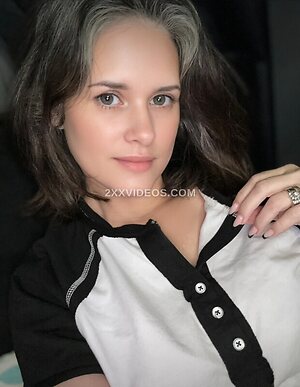 Linda Crews Nude Leaked Photo #7