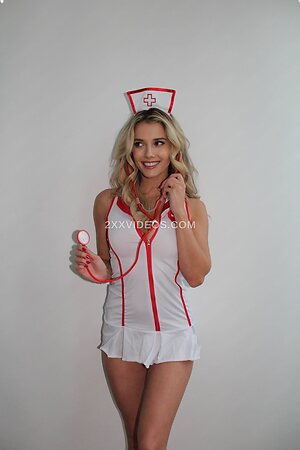 Lindsay Brewer photo