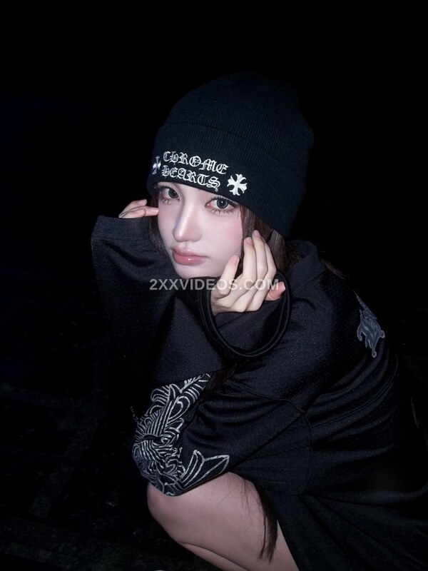 LIZ photo