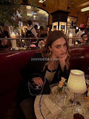 Lizzy Greene Nude Leaked Photo #8