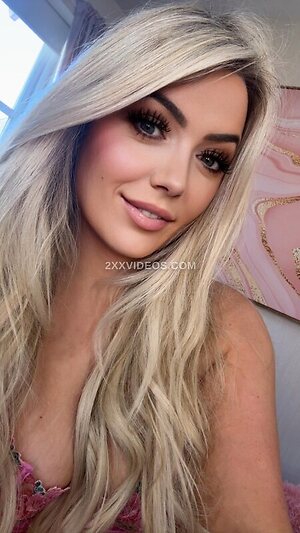 Lola_Lovexxxx Nude Leaked Photo #2