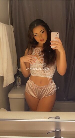 Loserkari Nude Leaked Photo #12