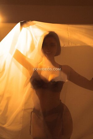 Lotie Cox Nude Leaked Photo #8