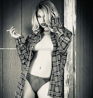 LuvlyRae Nude Leaked Photo #8