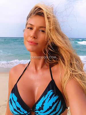 Lívia Andrade Nude Leaked Photo #6
