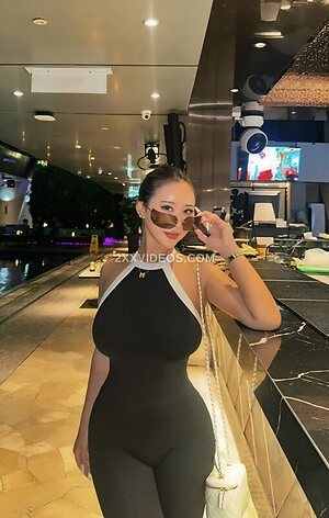 m__01__1107 photo