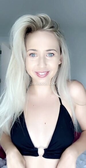 Maddi Megan photo