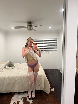 Madi Makoff More Nude Photos
