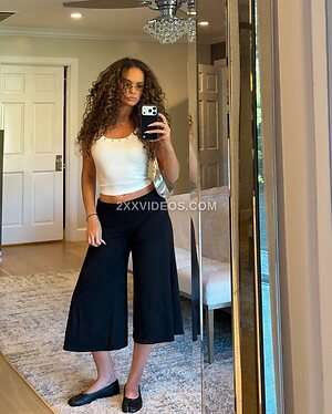 Madison Pettis photo