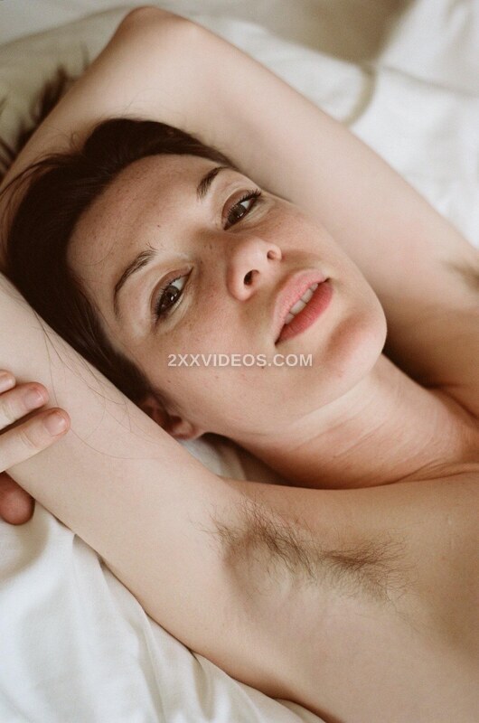 Mainstream pornstars that grew armpit hair photo