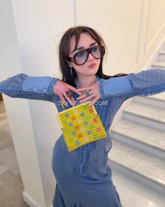 Maisie Williams photo