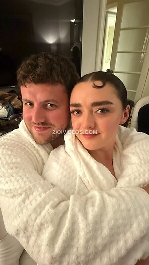 Maisie Williams photo