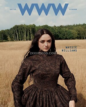 Maisie Williams Nude Leaked Photo #75