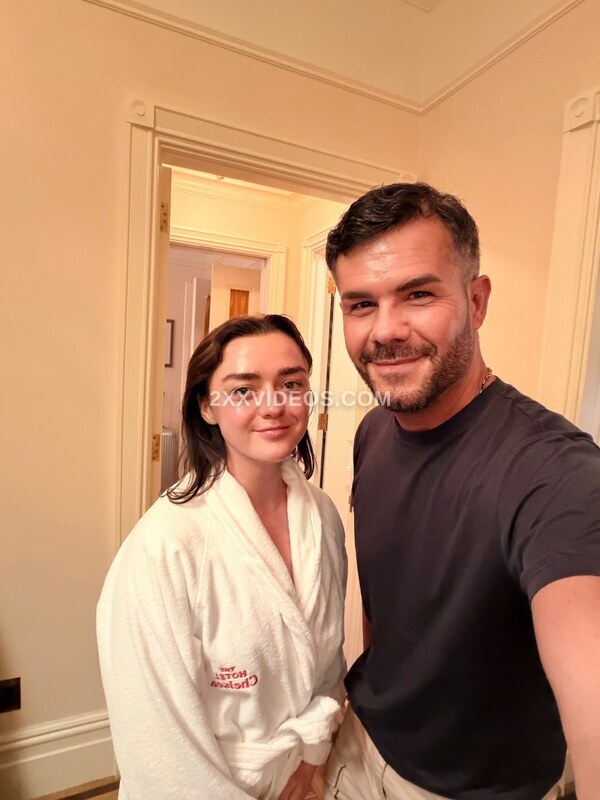 Maisie Williams photo