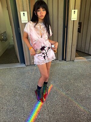 Malina Weissman Nude Leaked Photo #11