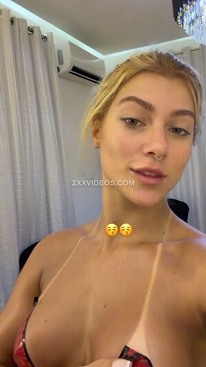 Manuela Vagueiro Nude Leaked Photo #10