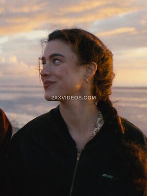 Margaret Qualley photo