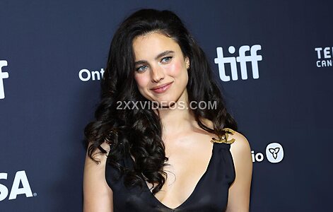 Margaret Qualley photo