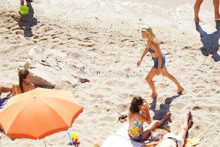 Margot Robbie Nude Leaked Photo #18