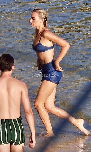 Margot Robbie photo