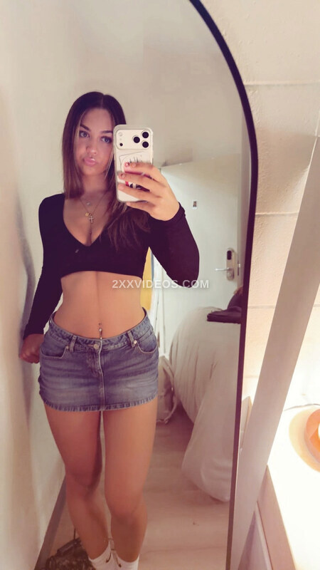 maya zaniewski photo