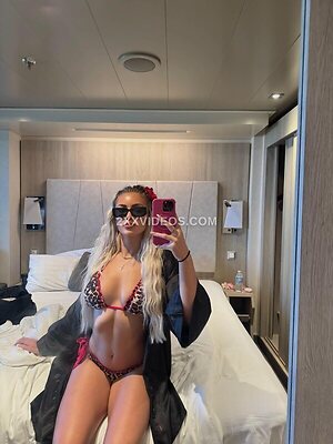 Meghan Walker Nude Leaked Photo #7