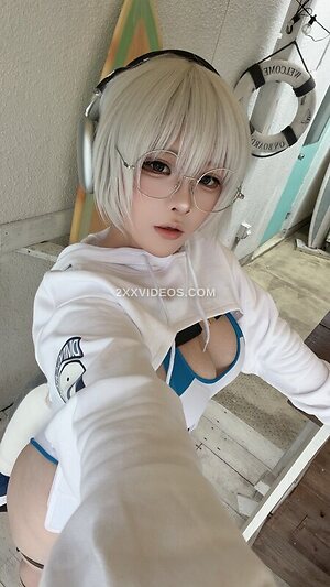 meleah_cos01