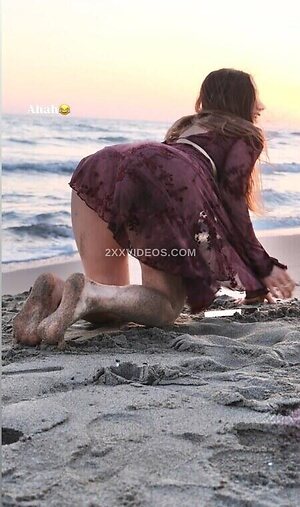 Merve Elmas Nude Leaked Photo #33