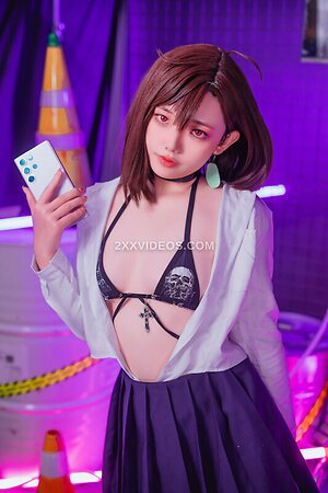 Messie Huang photo