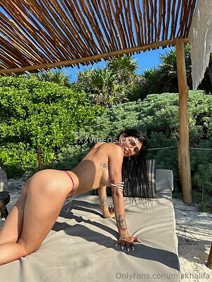Mia Khalifa Nude Leaked Photo #7