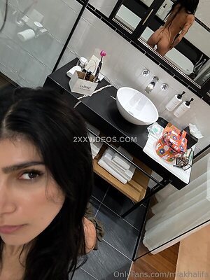 Mia Khalifa Nude Leaked Photo #87