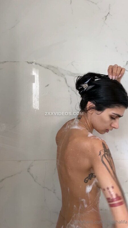 Mia Khalifa photo