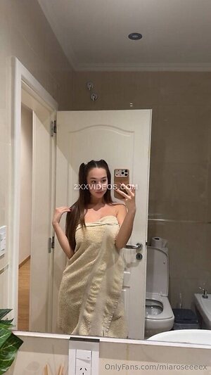 Mia photo