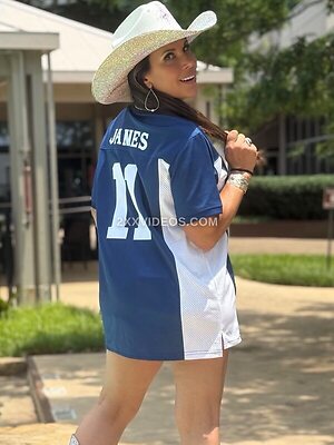 Mickie James photo