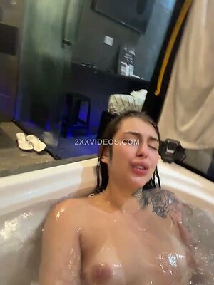 Miiabellovic Nude Leaked Photo #18