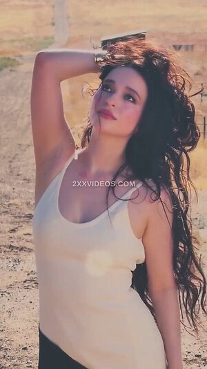 Mikey Madison photo