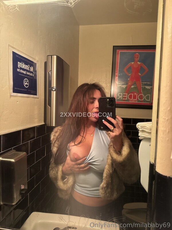 Mila Santos photo