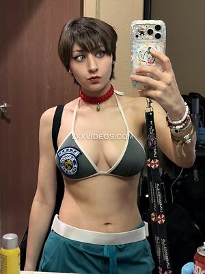 MimiDoesCosplay