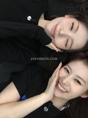 Minatozaki Sana photo
