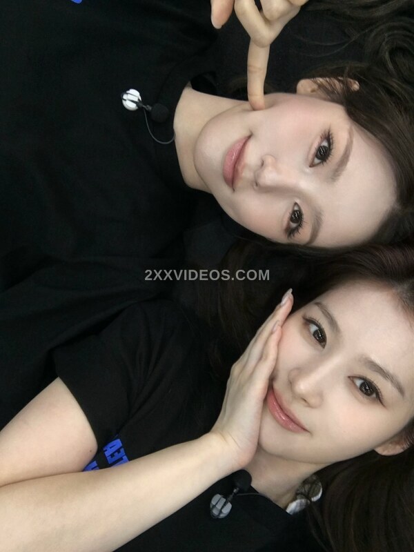 Minatozaki Sana photo