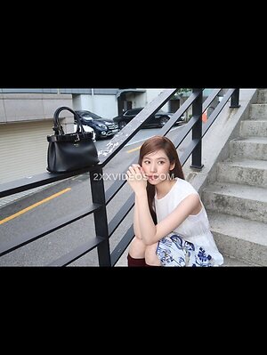 Minatozaki Sana photo